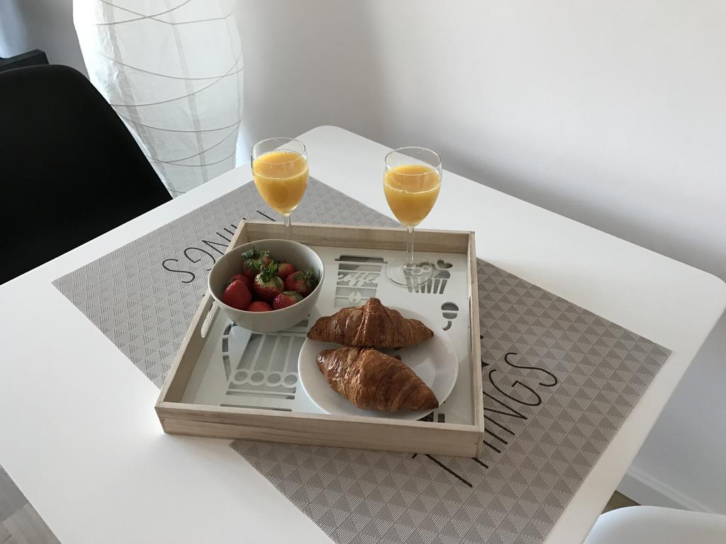 Apartament Metromarymont ワルシャワ エクステリア 写真